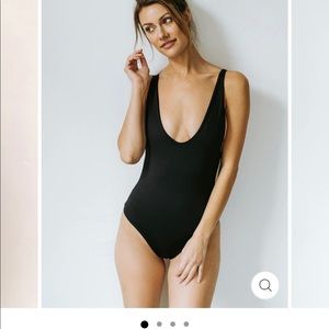 Londre The Minimalist bathing suit